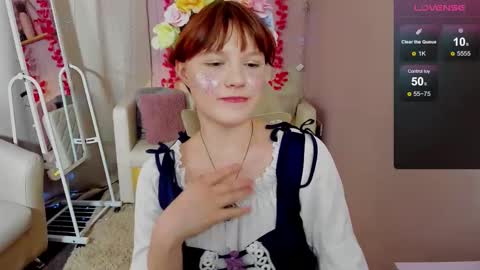Snapshot of dreammyluna chatting on November 27, 2025, 8:44 pm Luna online show from November 27, 2025, 8:44 pm