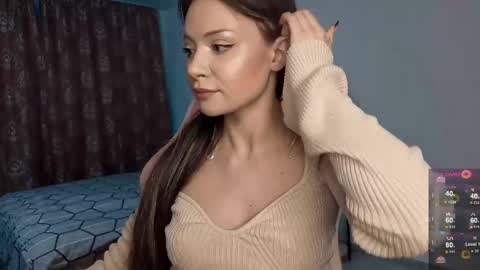 Mila online show from October 1, 2025, 5:41 pm