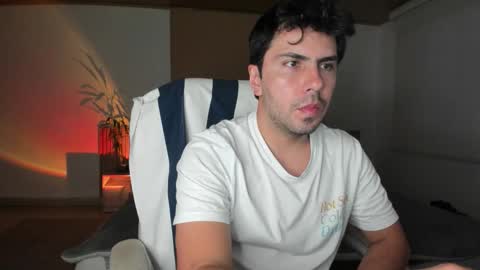 Diego online show from November 21, 2025, 10:52 pm