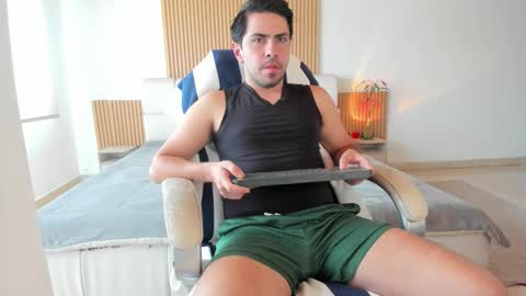 Diego online show from November 23, 2025, 7:24 pm