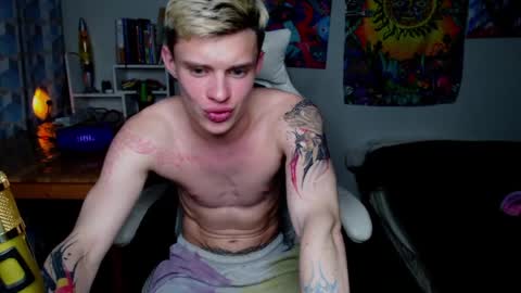 Adam Dream online show from April 26, 2026, 3:42 pm