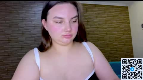 Snapshot of dreamyblushfairy chatting on May 2, 2026, 7:02 am Mila online show from May 2, 2026, 7:02 am