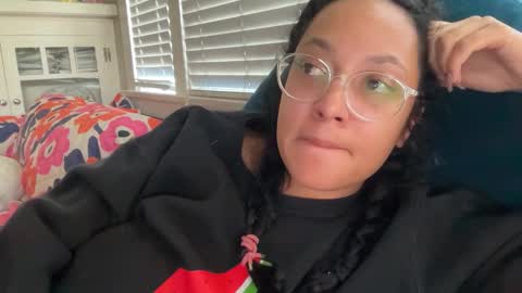 RIRI OR DREAMY online show from January 10, 2026, 7:26 pm