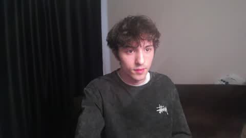 Snapshot of dress_air chatting on April 17, 2026, 1:41 am Air online show from April 17, 2026, 1:41 am