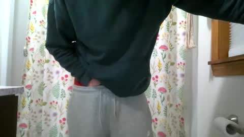 drew450001256 online show from April 12, 2026, 3:33 am