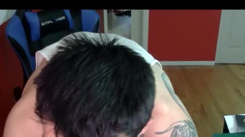 drew48895 online show from May 25, 2026, 5:52 pm