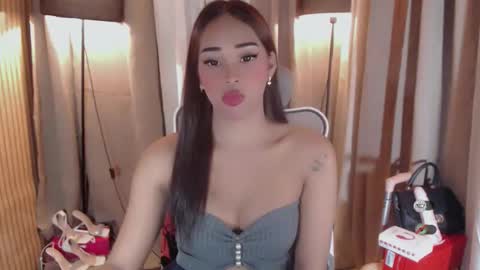 Snapshot of dreyanajones chatting on February 26, 2026, 7:13 pm Dreyana online show from February 26, 2026, 7:13 pm