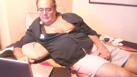 Snapshot of drfeelgood777 chatting on January 2, 2025, 3:48 am Dr. Feelgood online show from January 2, 2025, 3:48 am