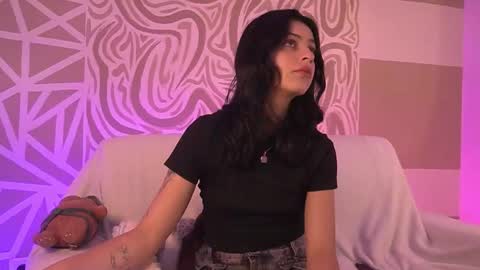 Snapshot of drieddaisy chatting on March 4, 2026, 3:40 pm Daisy online show from March 4, 2026, 3:40 pm