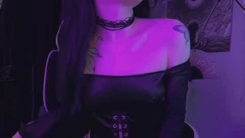 Snapshot of drillhouse_ chatting on April 26, 2026, 6:00 am Tara Sonny online show from April 26, 2026, 6:00 am