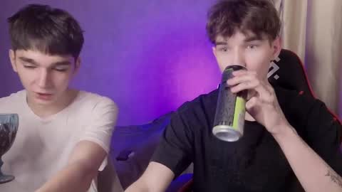 Snapshot of drinklinov chatting on May 10, 2026, 6:35 pm Mark online show from May 10, 2026, 6:35 pm