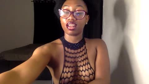 luna online show from February 19, 2026, 4:08 am