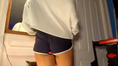 drippinglilygagwell online show from February 24, 2026, 2:53 am