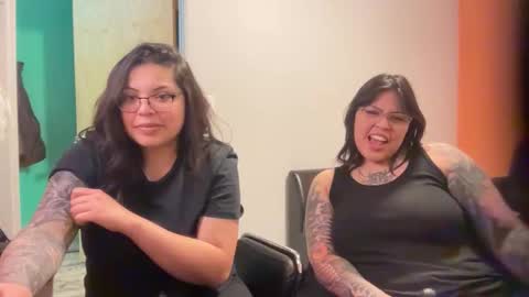 Drizzypeach602 online show from December 17, 2025, 3:12 am