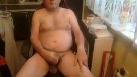 drki2828 online show from November 16, 2025, 2:33 pm