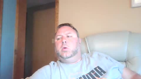 Snapshot of drow0909 chatting on April 23, 2026, 11:20 am Drow online show from April 23, 2026, 11:20 am