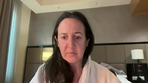 Snapshot of drresa chatting on January 17, 2026, 7:13 am Dr. Resa online show from January 17, 2026, 7:13 am
