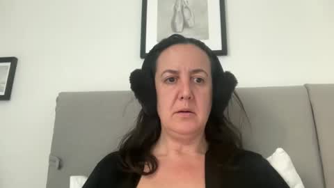 Snapshot of drresa chatting on March 15, 2026, 7:36 am Dr. Resa online show from March 15, 2026, 7:36 am