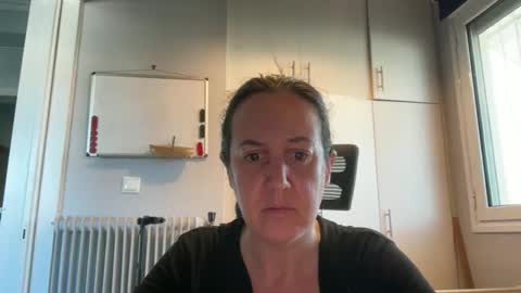 Snapshot of drresa chatting on March 27, 2026, 6:41 am Dr. Resa online show from March 27, 2026, 6:41 am