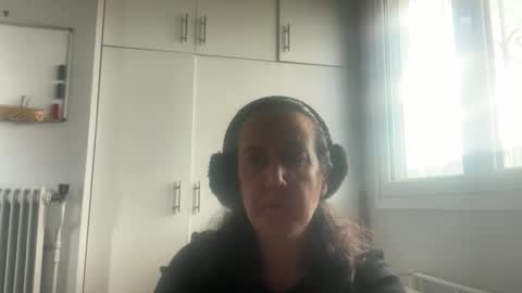 Snapshot of drresa chatting on April 4, 2026, 8:01 am Dr. Resa online show from April 4, 2026, 8:01 am
