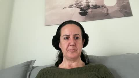 Snapshot of drresa chatting on April 23, 2026, 7:52 am Dr. Resa online show from April 23, 2026, 7:52 am