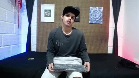 Drum-Core online show from December 18, 2025, 4:57 pm