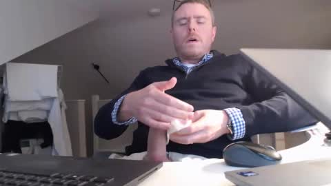 dubpistol_99 online show from January 19, 2026, 4:11 pm