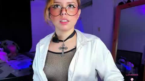 Dubraska Rubio online show from November 16, 2025, 1:22 am