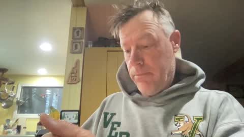 Snapshot of dudeinnh chatting on September 16, 2025, 10:27 am Steve online show from September 16, 2025, 10:27 am