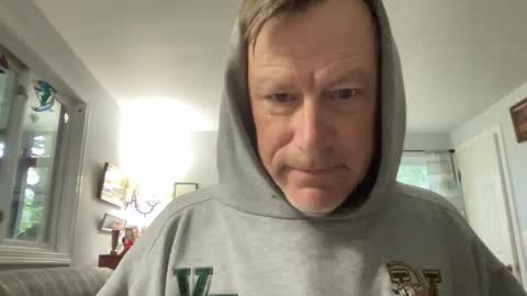 Snapshot of dudeinnh chatting on September 17, 2025, 11:12 am Steve online show from September 17, 2025, 11:12 am