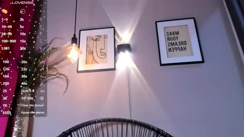 dulce__fiore07 online show from November 13, 2025, 12:26 pm