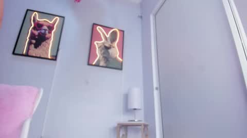 dulce__fiore07 online show from February 20, 2026, 12:05 pm