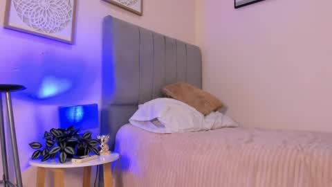 Snapshot of dulce__fiore07 chatting on July 13, 2026, 3:09 am dulce__fiore07 online show from July 13, 2026, 3:09 am