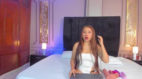 Snapshot of dulce_girls chatting on February 23, 2026, 12:02 pm Dulce online show from February 23, 2026, 12:02 pm