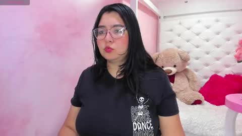 Dulce  online show from October 14, 2025, 11:33 am