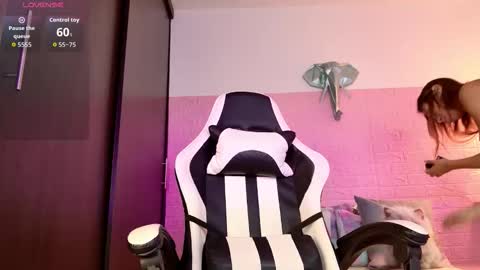 dulce_stormy online show from February 12, 2026, 12:11 pm