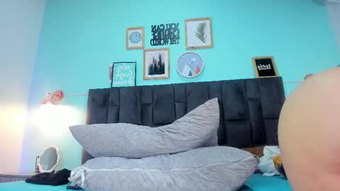 Snapshot of dulceaurora_ chatting on February 26, 2025, 2:59 am DULCE AURORA online show from February 26, 2025, 2:59 am