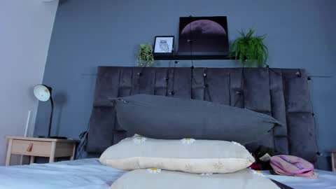 Snapshot of dulceaurora_ chatting on March 2, 2026, 7:15 am DULCE AURORA online show from March 2, 2026, 7:15 am