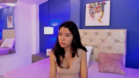 Kitten online show from March 5, 2026, 12:12 pm