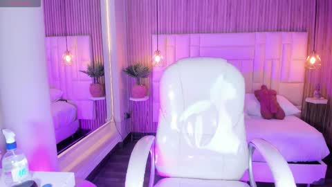 Snapshot of dulcegreem chatting on December 20, 2025, 12:12 pm Dulce online show from December 20, 2025, 12:12 pm