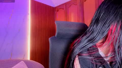 Dulce online show from April 17, 2026, 3:09 am