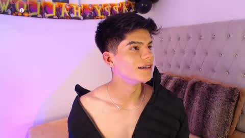 Snapshot of dulcey_ chatting on October 7, 2025, 4:20 am Dulcey online show from October 7, 2025, 4:20 am