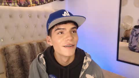 Snapshot of dulcey_ chatting on October 27, 2025, 5:22 am Dulcey online show from October 27, 2025, 5:22 am