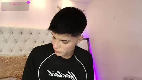 Snapshot of dulcey_ chatting on November 5, 2025, 9:31 am Dulcey online show from November 5, 2025, 9:31 am