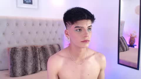 Snapshot of dulcey_ chatting on November 6, 2025, 4:02 am Dulcey online show from November 6, 2025, 4:02 am