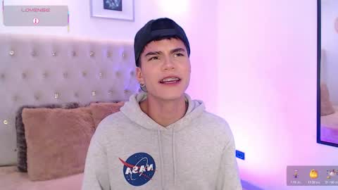 Snapshot of dulcey_ chatting on November 19, 2025, 4:23 am Dulcey online show from November 19, 2025, 4:23 am