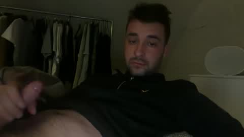 dulcicock online show from April 30, 2026, 9:52 pm