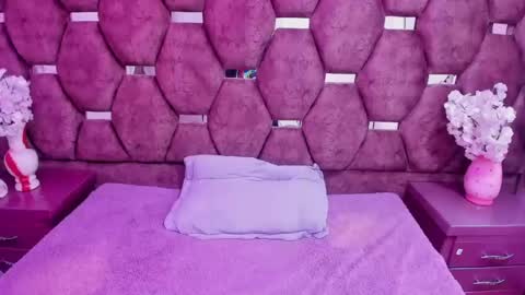 Snapshot of dulcineaa19 chatting on July 6, 2026, 10:12 pm Dulcineaa19 online show from July 6, 2026, 10:12 pm