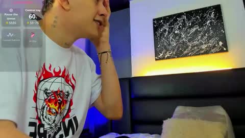 Snapshot of duolust chatting on October 25, 2025, 12:13 pm Thomas and Noah online show from October 25, 2025, 12:13 pm