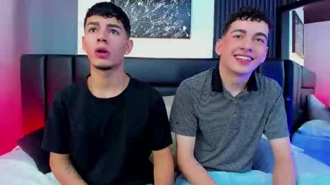 Snapshot of duolust chatting on November 6, 2025, 8:10 pm Thomas and Noah online show from November 6, 2025, 8:10 pm